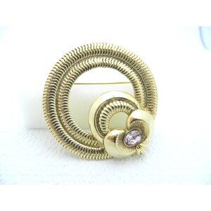 1928 Gold Toned Textured Light Purple Rhinestone Wreath Pin Brooch Retro